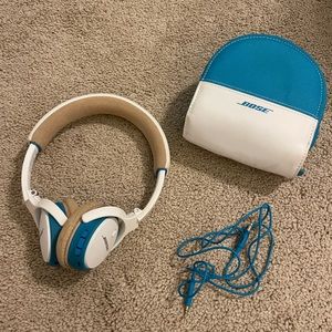 Used Bose Wireless Headphones with Case, Cord and Airline Adapter